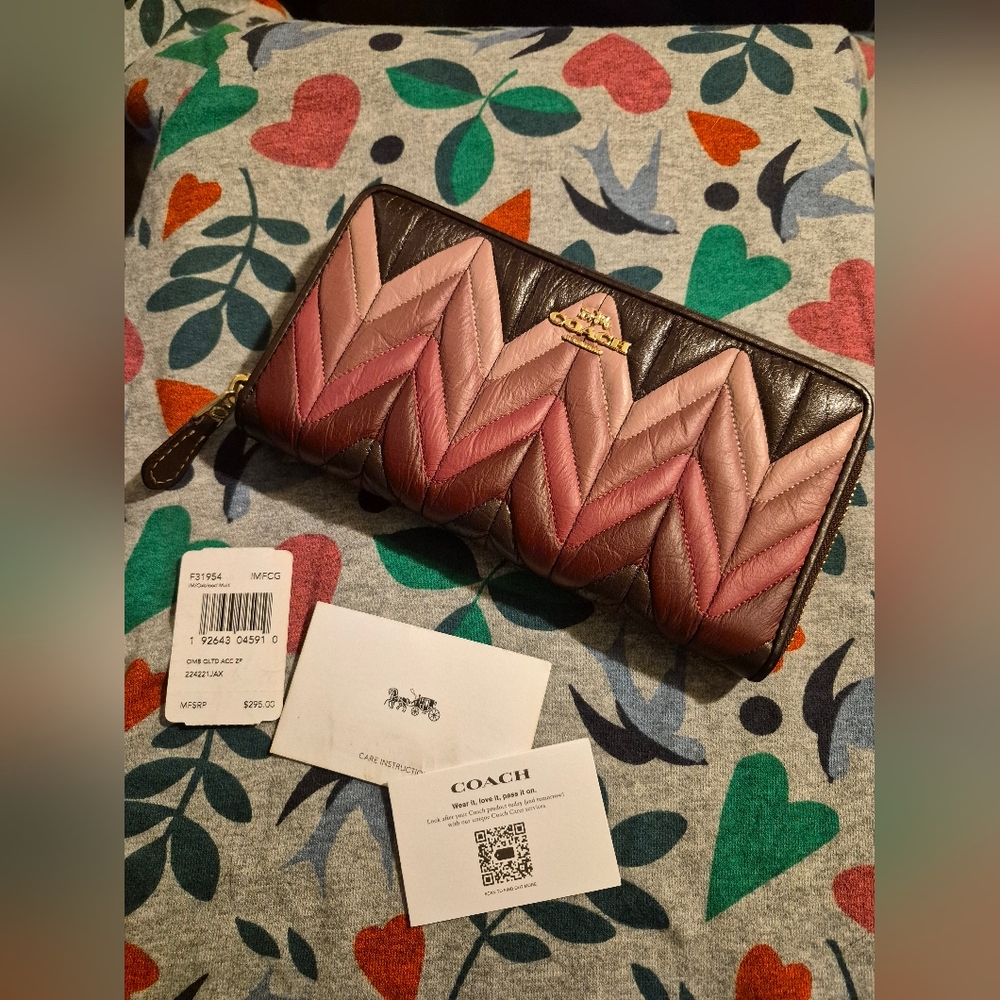 COACH 🎀 CONTINENTAL WALLET ♥️ OMBRE QUILTED ACCORDIAN ZIP ♥️ OXBLOOD MULTI🔥NWT - Picture 2 of 16